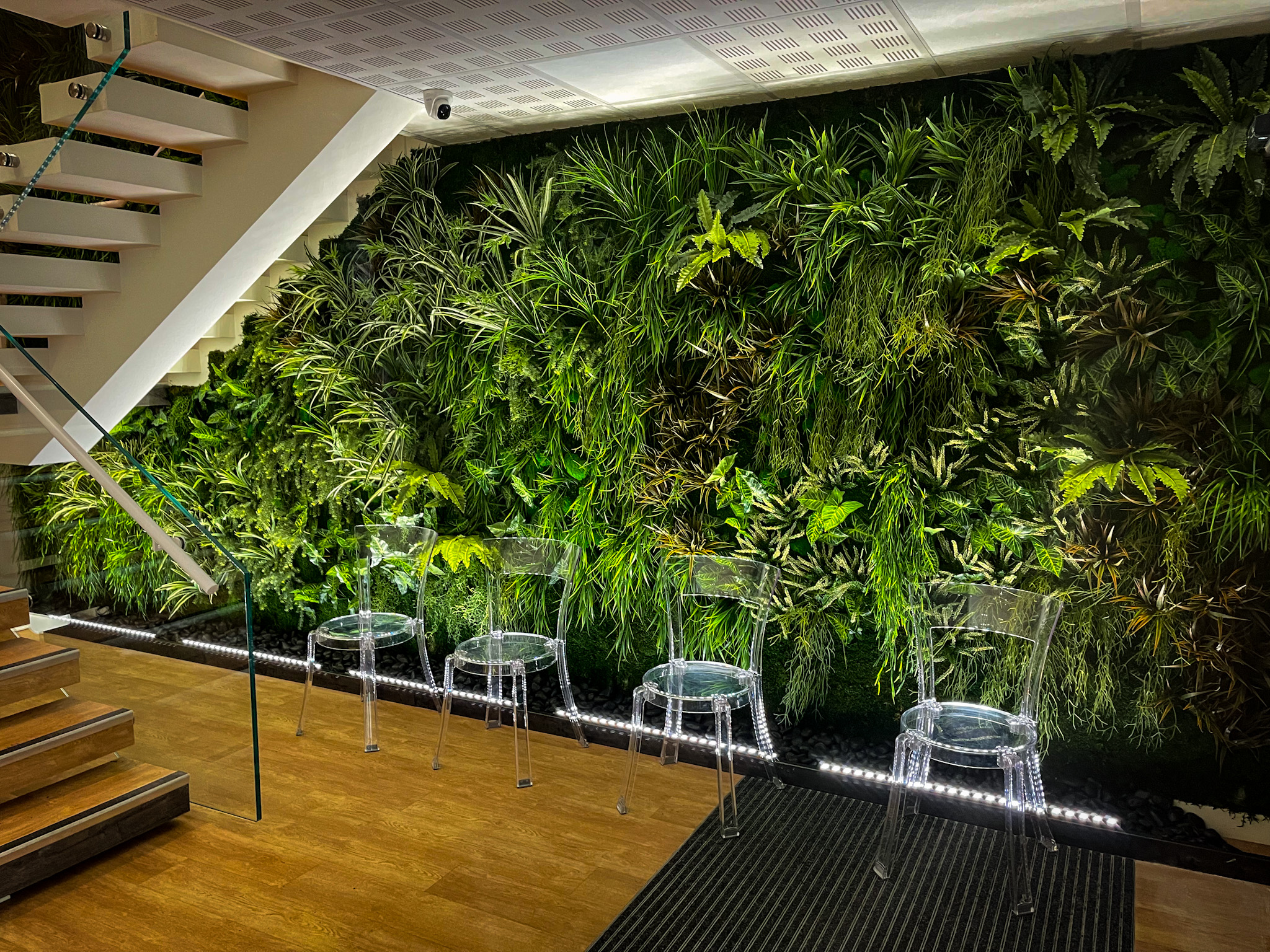Murs végétaux artificiels : donnez du volume à vos espaces !