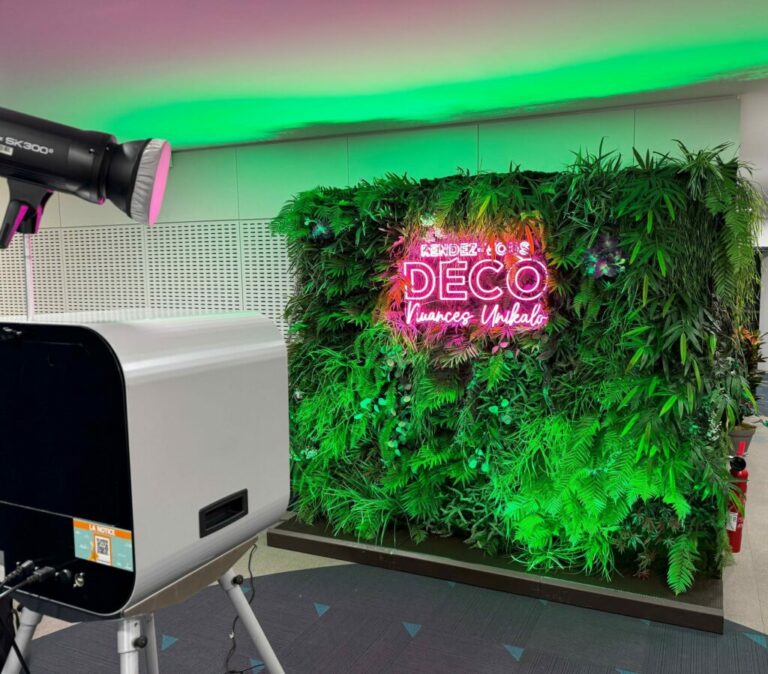 ODZO photo booth living wall